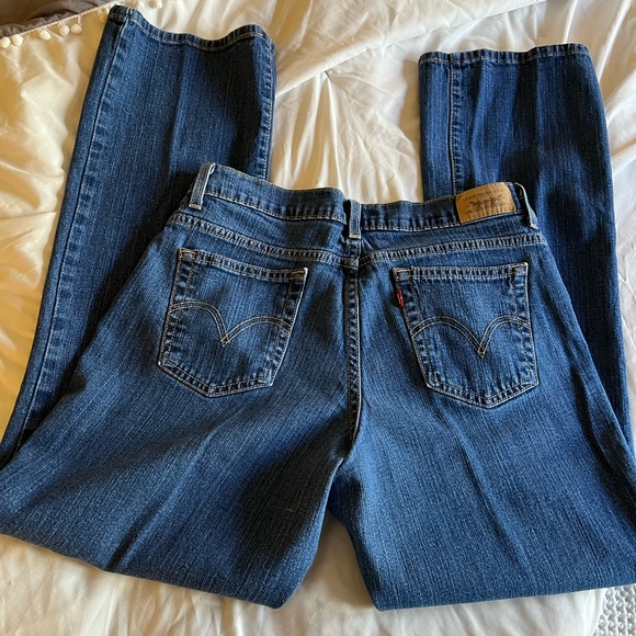 Women’s Levi Strauss Relaxed Boot Cut Blue Jeans Size 10 Excellent Condition - Picture 6 of 6